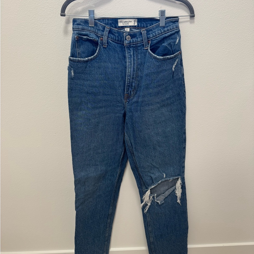 Abercrombie Curve Love 90s Straight Ultra High Rise Jean